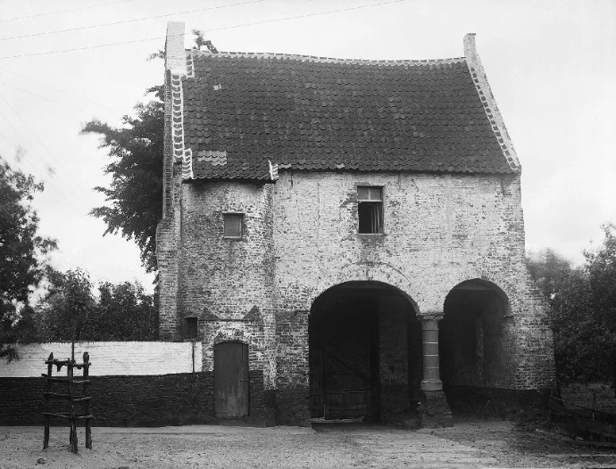 archiefftoto poortgebouw huysmanhoeve