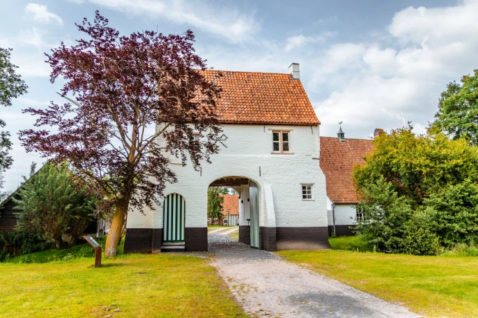 Poortgebouw Huysmanhoeve, foto: Tijl De Meulemeester