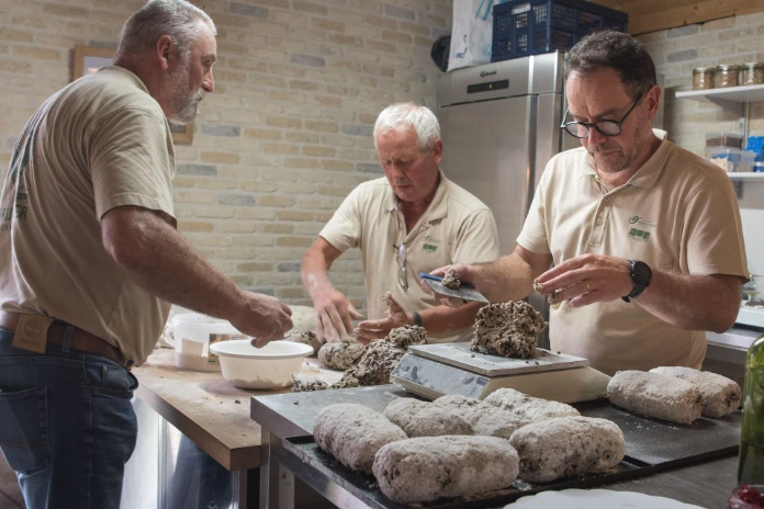 Afwegen van het brood, foto IsaDSPhotography